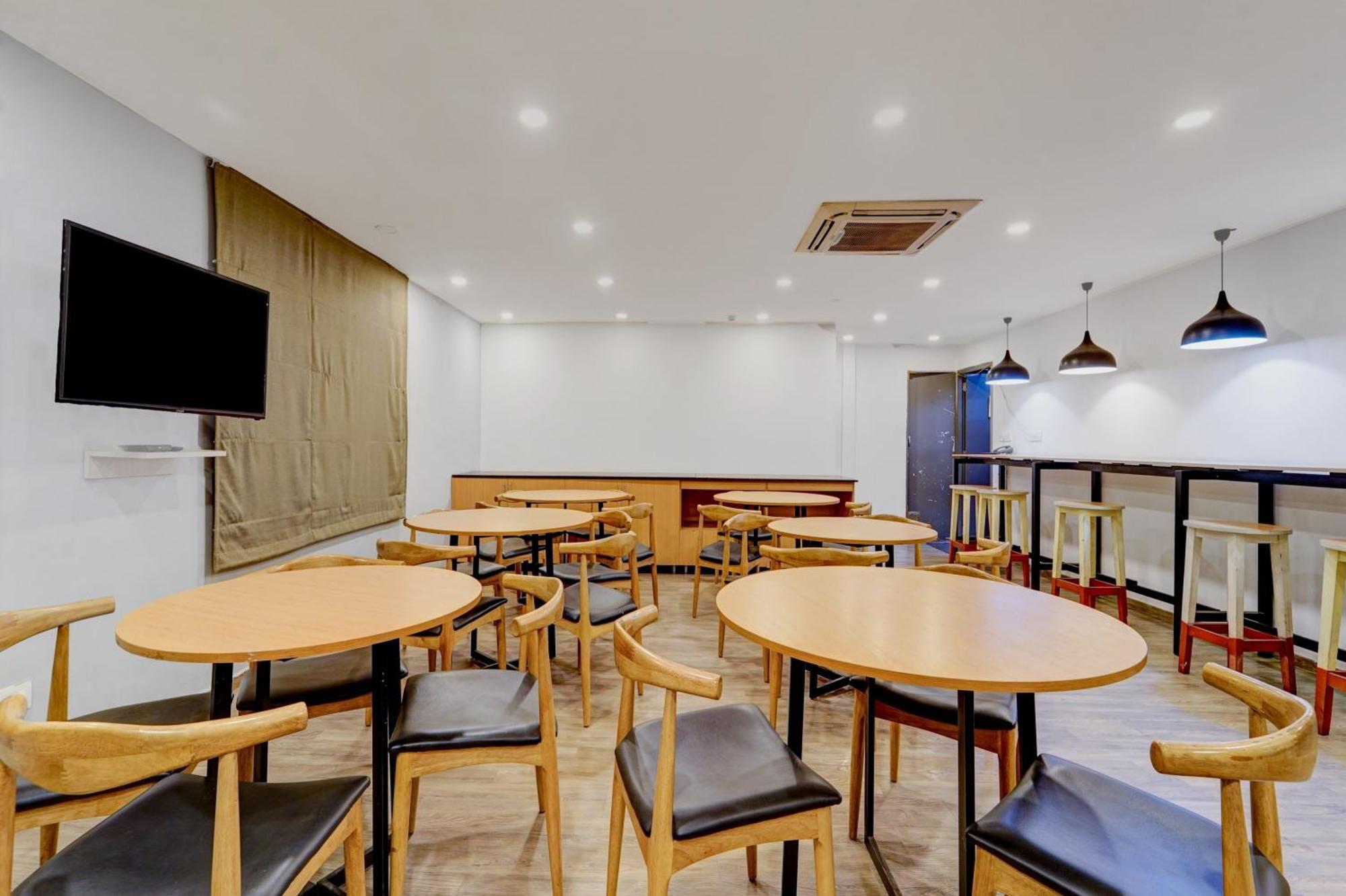 Super Townhouse Four Season Otel Coimbatore Dış mekan fotoğraf