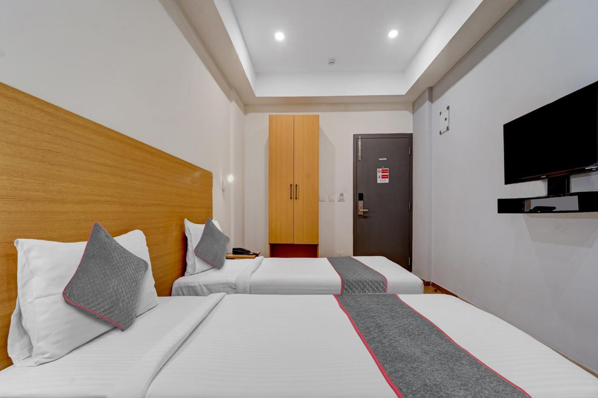Super Townhouse Four Season Otel Coimbatore Dış mekan fotoğraf